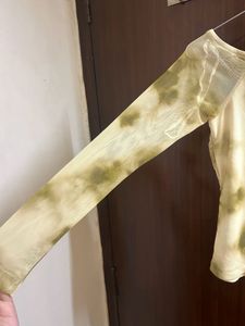 olive pantaloons Printed Casual Full Sleeve Top