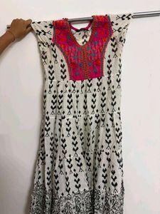 💥 BIG OFFER ALERT! 💥🌸 2 KURTIS = ONLY ₹250 🌸