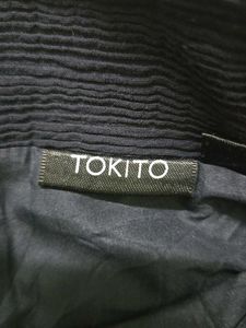 Chic Black Textured Mini Skirt