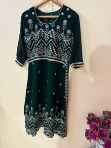 Elegant Green Embroidered Kurta Set