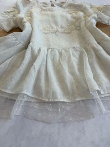 zara  White Embroidered fairy top