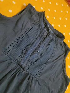 Chic Blue Embroidered Sleeveless Top