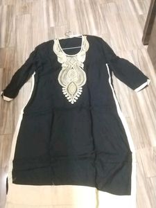 Buy 1 get same pink kurti free Elegant Black