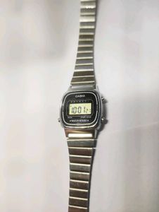 Casio Women Vintage LA670WGA-1DF watch
