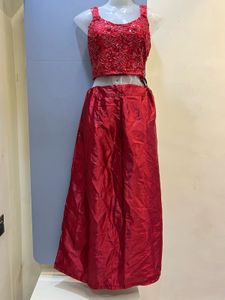DIWALI SALE🚨Stunning Red Sequin hEmbellished Lehe
