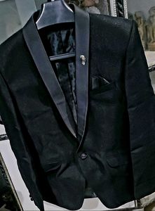 New man  Solid Pattern Blazer
