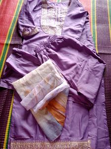 Elegant Lavender Kurta Set with Gold Embellishment