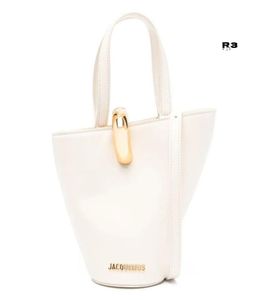JACQUEMUS LE BANBOLA MOYEN BAG