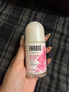 Engage Radiant Glow Deodorant Roller