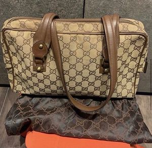 Vintage Gucci Handbag (used)