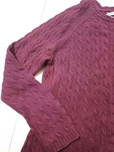 🧶 Burgundy Cable Knit V-Neck Sweater 🧶