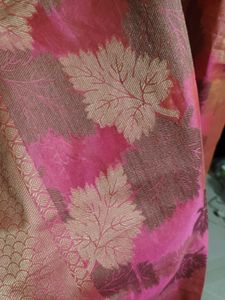 💕Vibrant Pink Leaf Print Dupatta