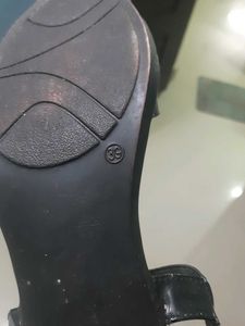 Black Flair Wedge Sandals