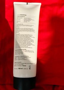 Minimalist Anti-Dandruff Shampoo