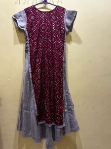 Elegant Bandhani Kurta with Grey Skirt