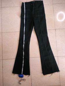 Fish cut / bootcut dark washed jeans 🍘🪶