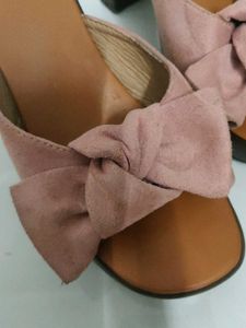 Pink Bow Heeled Mules🌸💕😚