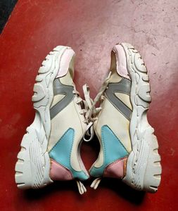 Stylish Women's Colorblock Sneakers