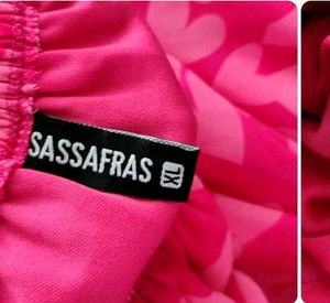 Pink Floral Blouse💞🛍️