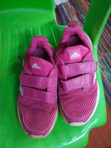Sports Shoes