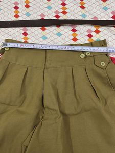 Stylish Khaki Shorts with Belt