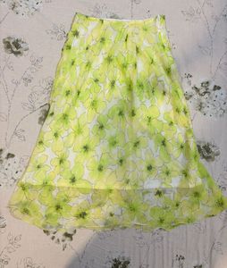 Flowy Floral Midi Skirt