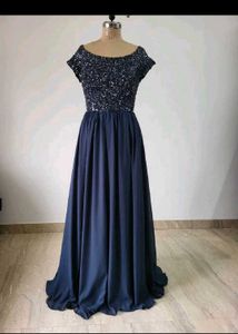 🎀💙Elegant Navy Sequined Evening Gown
