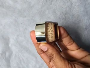 Estee Lauder Revitalizing Supreme Cream