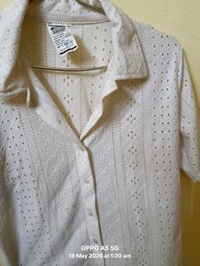 Chic White Eyelet Short Sleeve Top