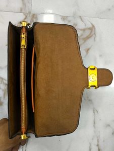 COACH**TABBY SIGNATURE BAG* WD BOX