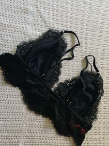 La senza Black Lace Trim Bralette