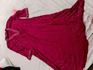 Beautiful Magenta Kurta with Embellishments