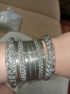 2 Hands Silver Oxidised Bangles