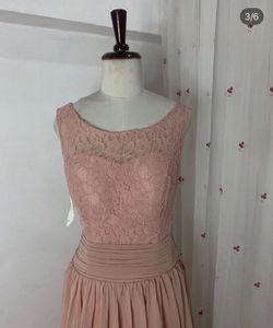 Elegant Lace Bodice Chiffon Gown