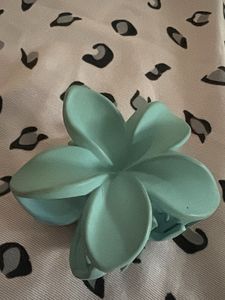 Cute Flower Hair Claw Clip