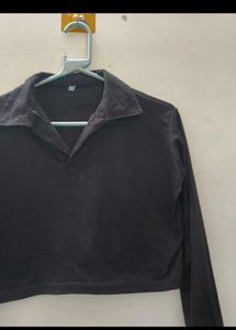 Black Cropped Collared Top