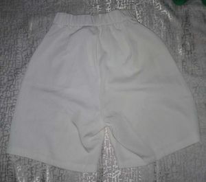 Tailored White Shorts ☁️ Aesthetic