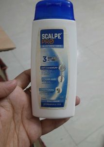 Scalpe Pro Anti-Dandruff Shampoo