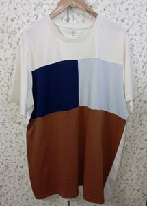 Celio colourblocked regular fit tshirt
