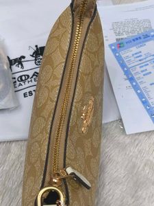 Coach Teri White folding box 🎁