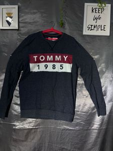 Tommy 1985 Graphic Sweatshirt