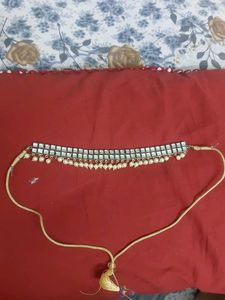 Elegant Kundan &amp; Pearl Necklace