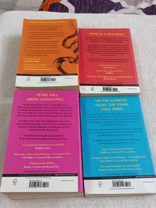 A Court of Thorns and Roses Set 4 Book