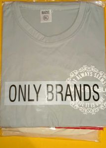 Comfortable Grey Graphic T-Shirt (XL)