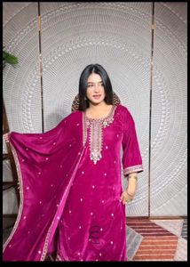 Elegant Pink Velvet Kurta Set