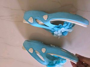Cute Blue Floral Flip-Flops