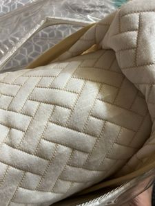 The Home Boutique Camilias Bedcover