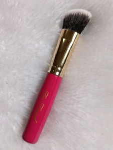Too Faced Makeup Brush ( concealer ) 💕♥️