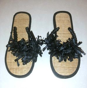 🧚‍♀️ Herbal Boho Luxe Raffia Slippers Black