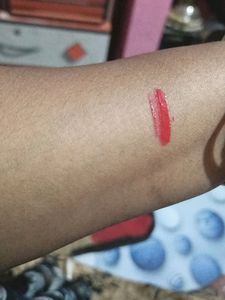 brick red lipstick